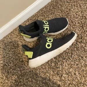 Nike tennis shoes